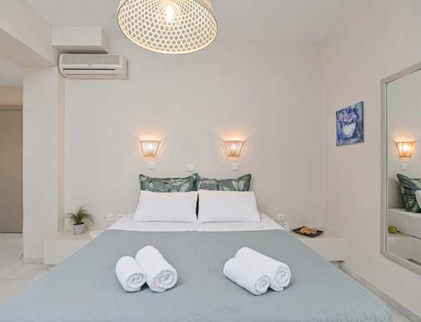 STANDARD DOUBLE ROOM